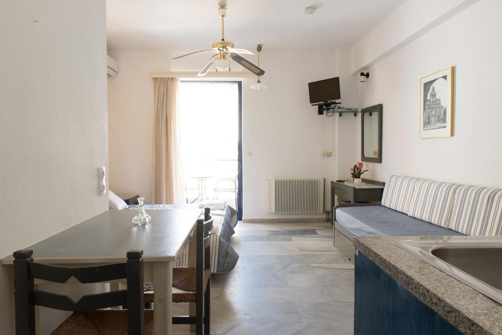 Emilia Hotel Apartments Rethymno  Екстер'єр фото